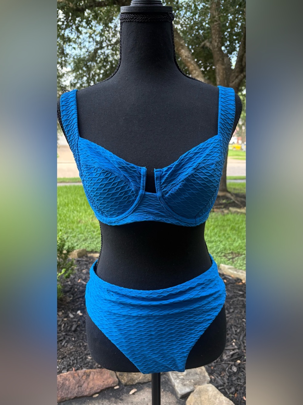 Victoria's Secret Blue Textured Underwire Bikini Set